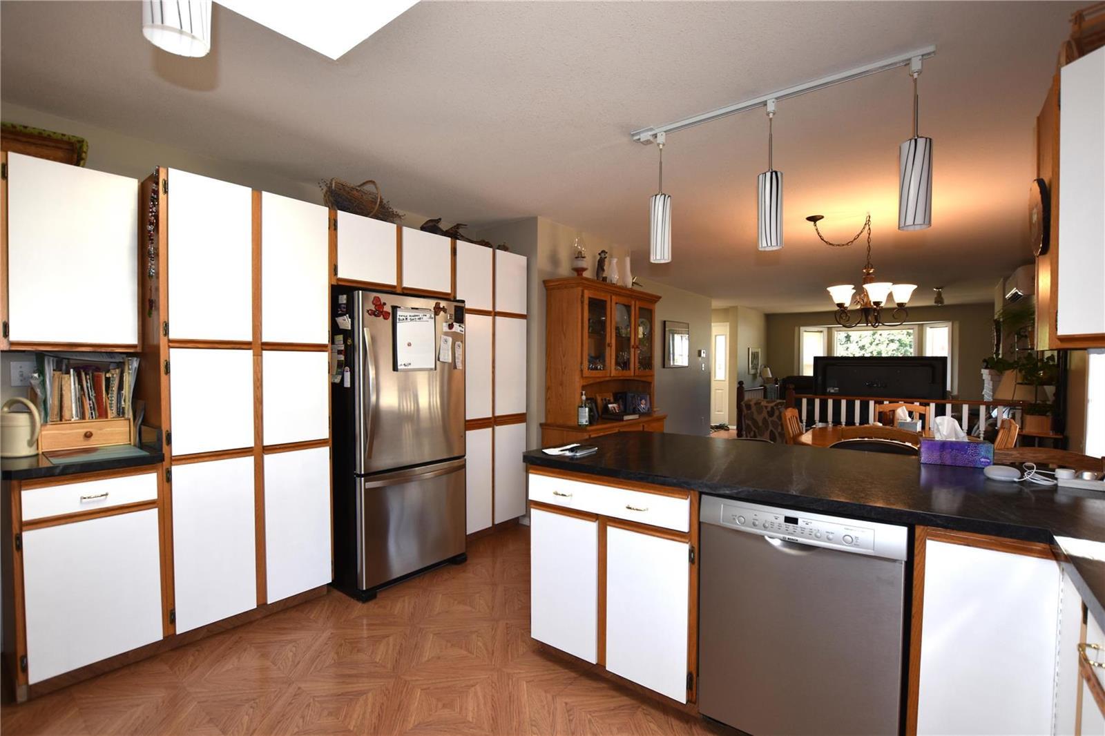 Listing 10250463 - Large Photo # 15
