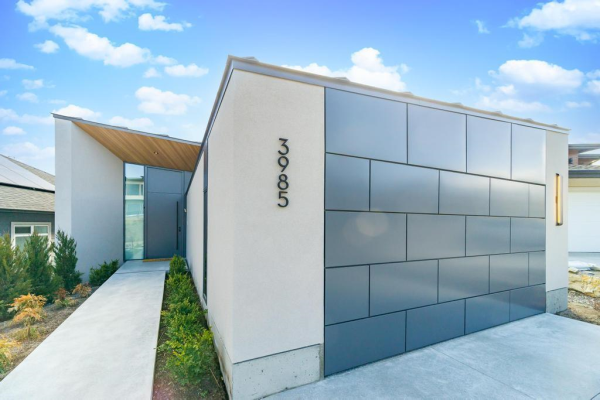 3985 Beachview Drive,, West Kelowna