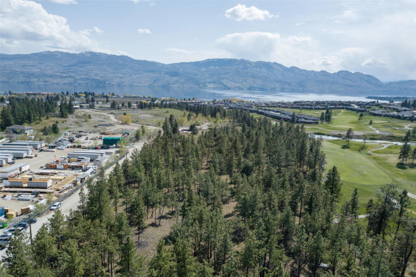 25-3-3 Red Cloud Way,, West Kelowna