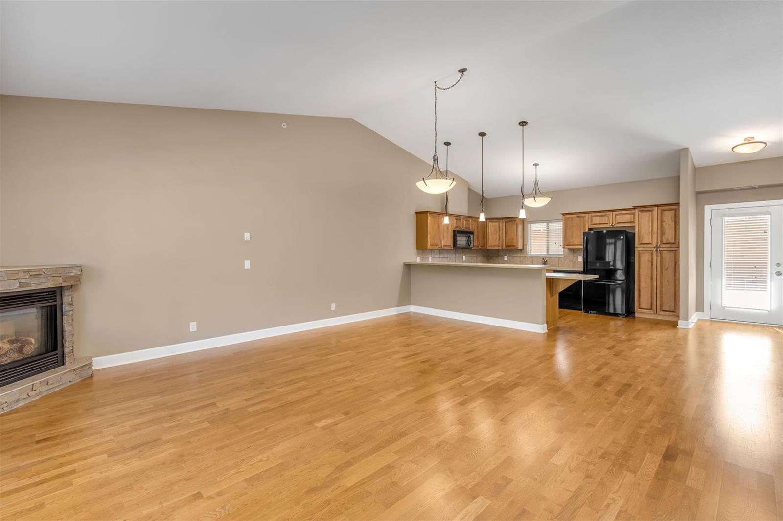 Listing 10252351 - Large Photo # 7