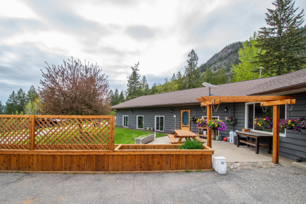 4250 Frederick Road,, Armstrong