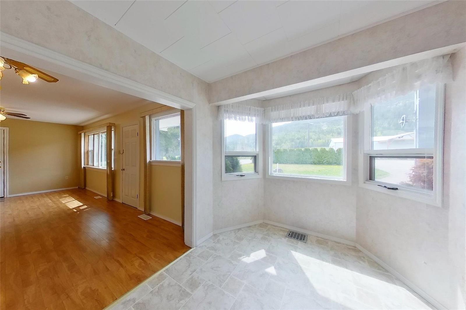 Listing 10252767 - Large Photo # 10