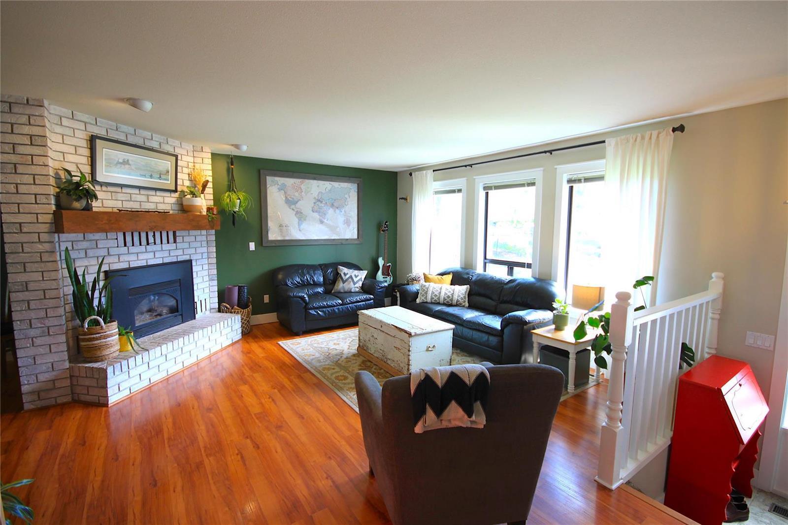 Listing 10253029 - Large Photo # 3