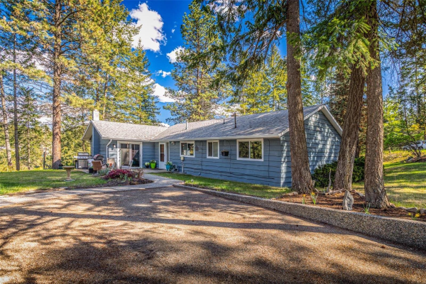 370 Clifton Road,, Kelowna