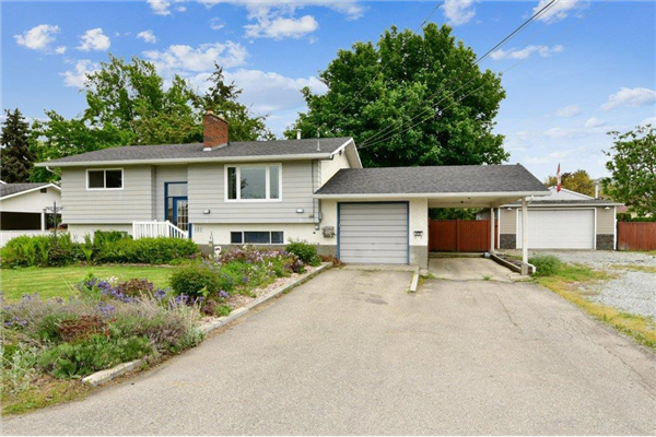 689 Welke Road,, Kelowna