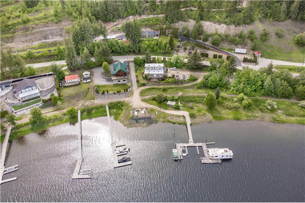 427-429 Old Spallumcheen Road,, Sicamous