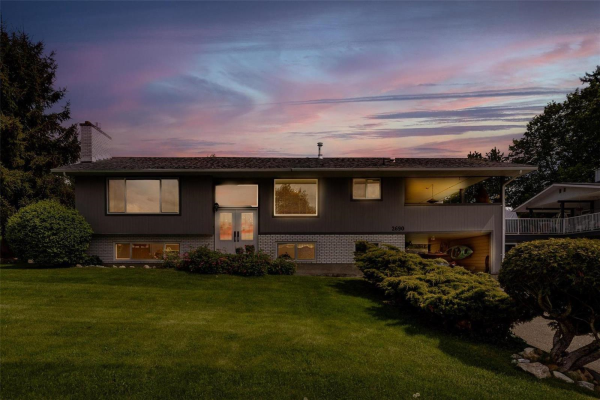 2690 17 Street, NE, Salmon Arm