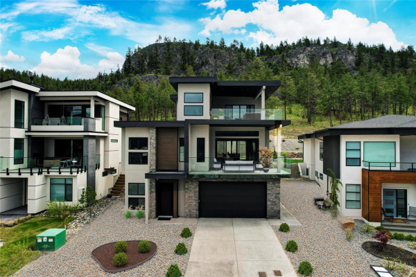 9449 Ledgestone Road,, Lake Country