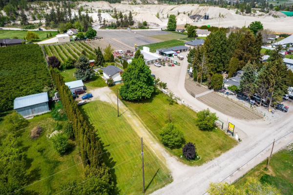 9074 Shanks Road,, Lake Country