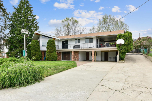 10042 Kel Vern Crescent,, Lake Country