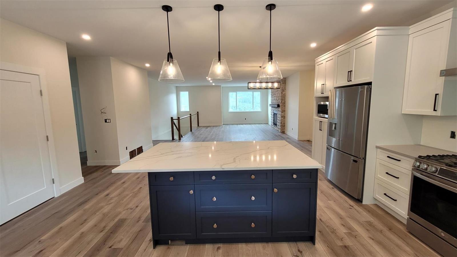 Listing 10255216 - Large Photo # 10