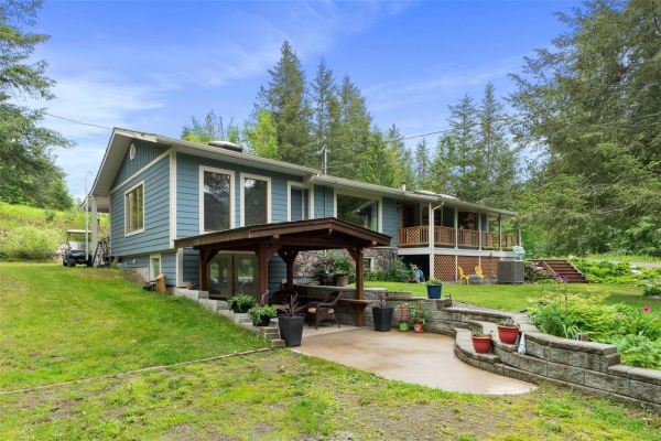 3171 Auto Road, SE, Salmon Arm