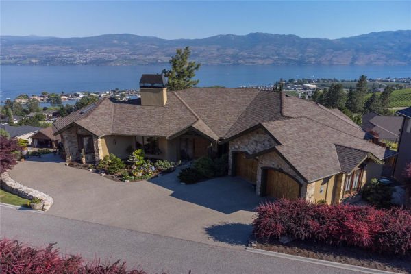1555 Gregory Road,, West Kelowna