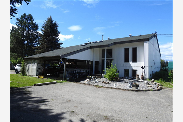 3745 Highway 97A,, Armstrong