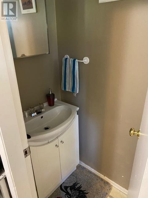 180 7 Street SE Unit# 1-4, #1-4