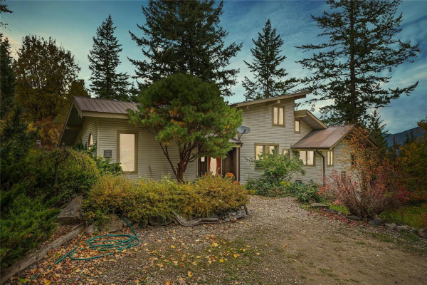 2654 Yankee Flats Road,, Salmon Arm