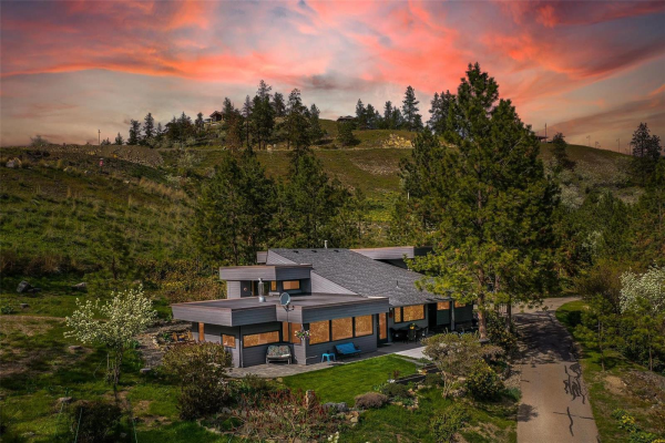 8858 Adventure Bay Road,, Vernon