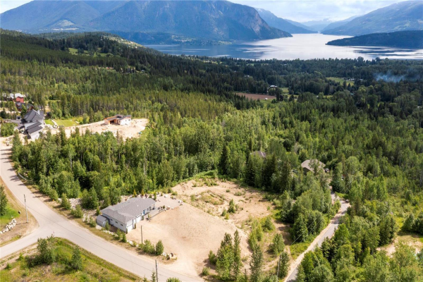 4350 56 Street, NW, Salmon Arm