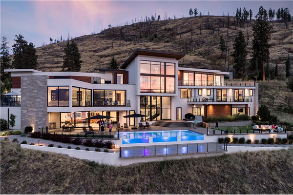6950 Lakeshore Road,, Kelowna