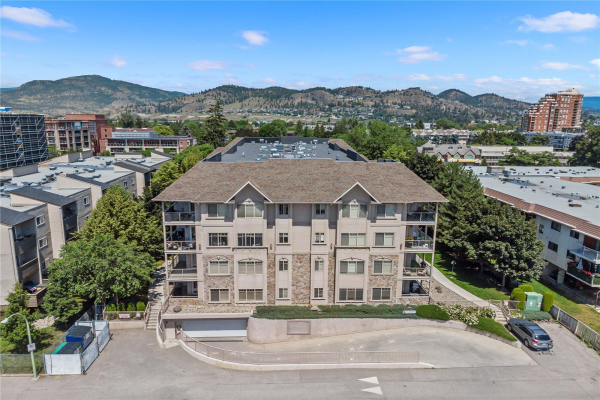 #108 1007 Harvey Avenue,, Kelowna