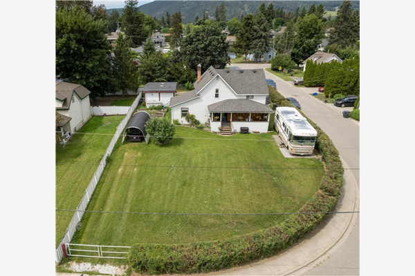 3095 Jarvis Street,, Armstrong