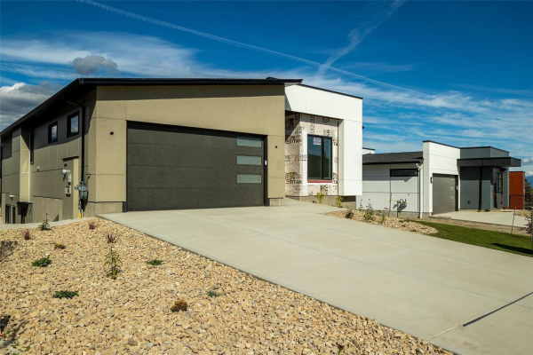 2994 Larsen Avenue,, West Kelowna