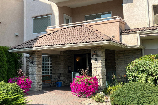 #305 2288 Benvoulin Road,, Kelowna