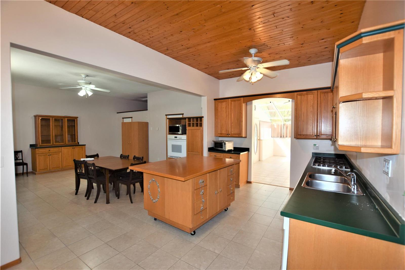 Listing 10260871 - Large Photo # 10