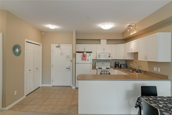 #303 778 Rutland Road, N, Kelowna