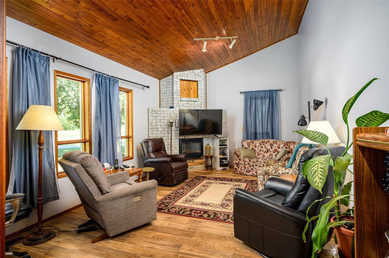 Listing 10261041 - Large Photo # 11