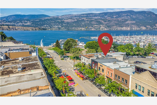 270 Bernard Avenue,, Kelowna