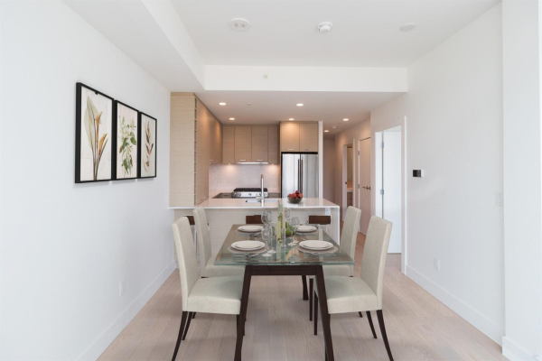 #710 1181 Sunset Drive,, Kelowna