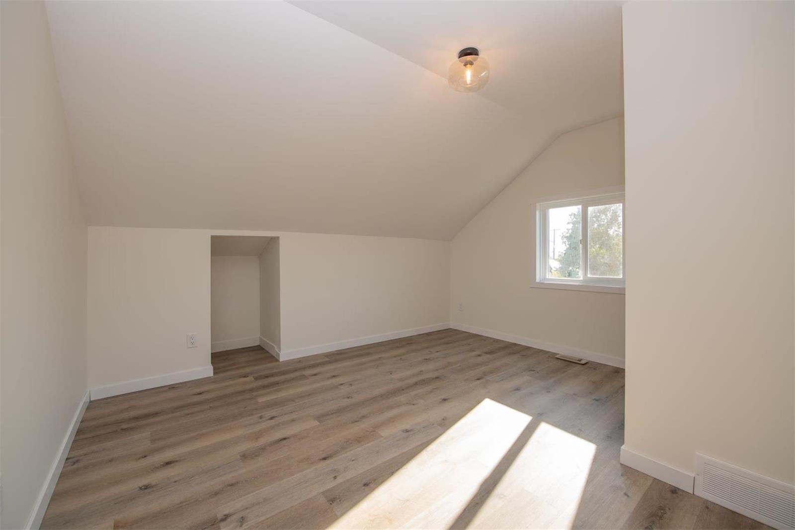 Listing 10263105 - Large Photo # 15