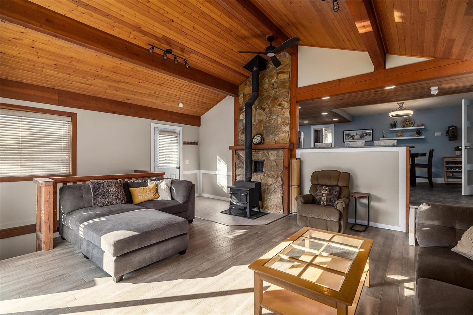 Listing 10263444 - Large Photo # 2