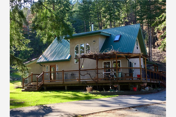 9492/9496 Houghton Road,, Vernon