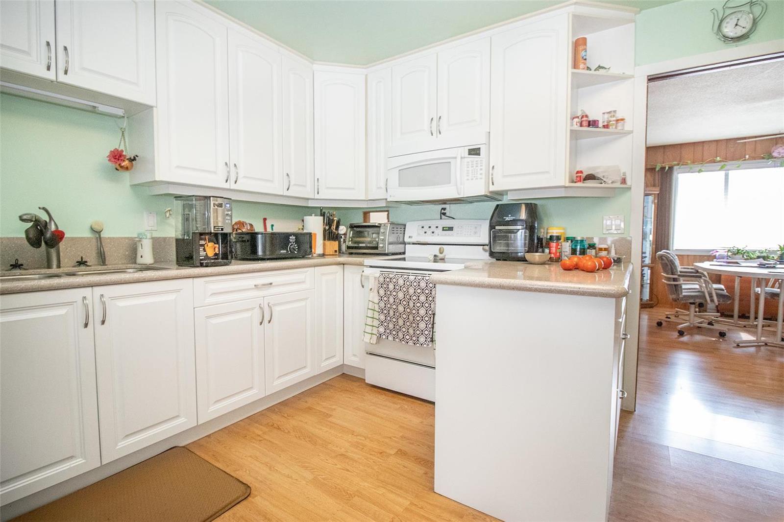 Listing 10263656 - Large Photo # 11