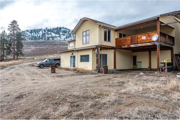 101 HWY 3A,, Kaleden