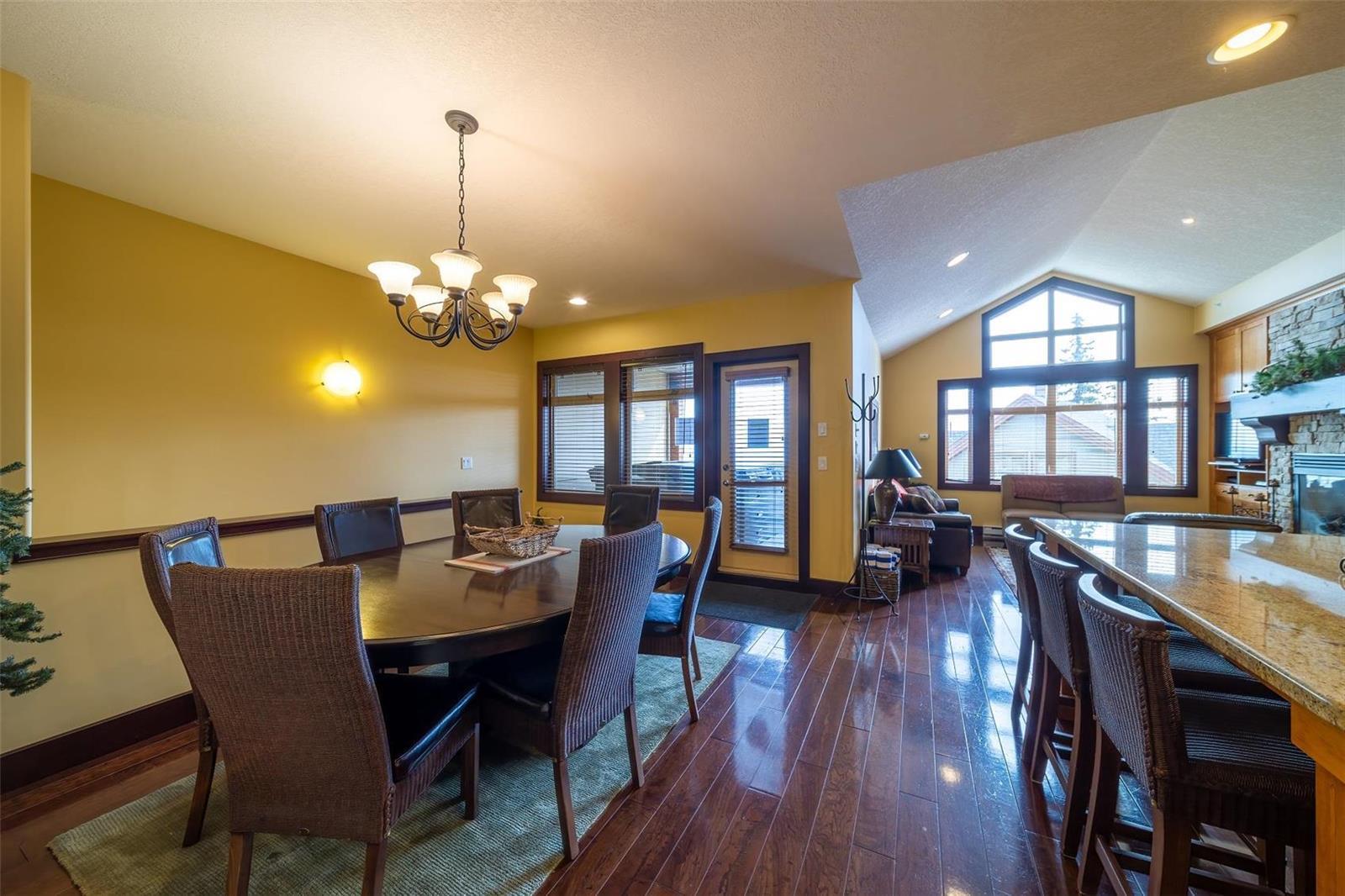 Listing 10264084 - Large Photo # 10