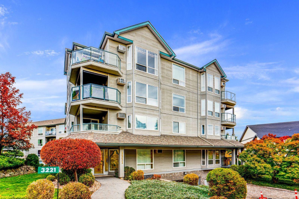 #206 3221 Centennial Drive,, Vernon