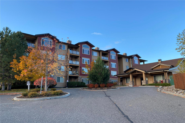 #402 2532 Shoreline Drive,, Lake Country