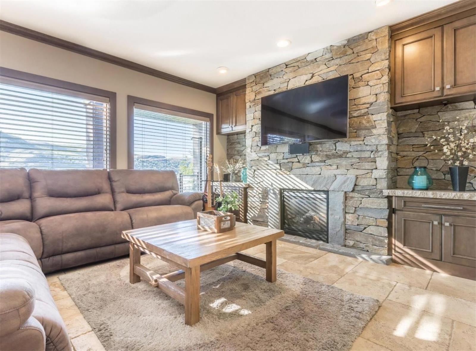 Listing 10264768 - Large Photo # 10