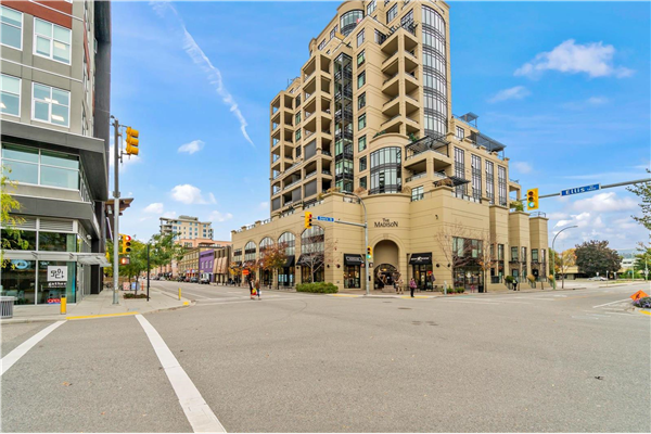 #405 1395 Ellis Street,, Kelowna