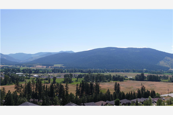 Lot 8 Gallon Avenue,, Lumby