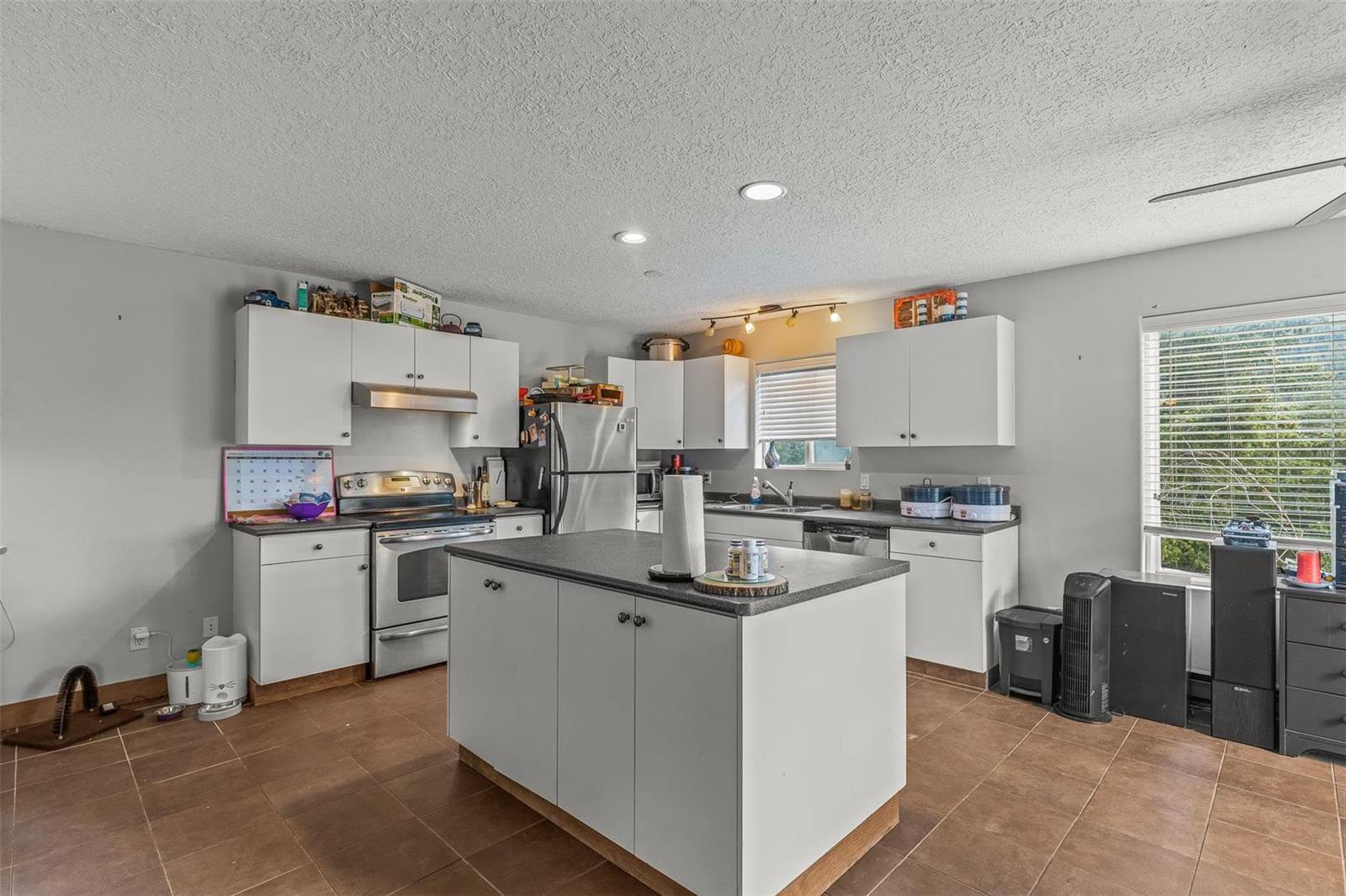 Listing 10265763 - Large Photo # 13