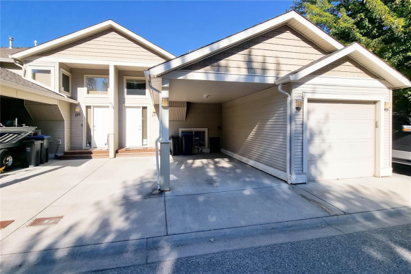 #107 245 Snowsell Street,, Kelowna