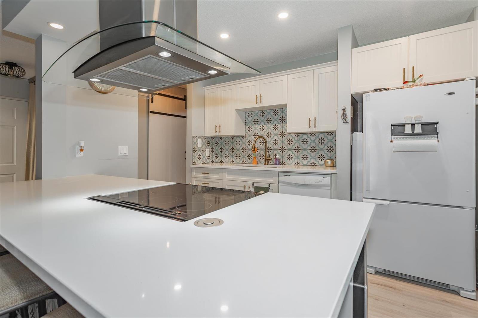 Listing 10265981 - Large Photo # 7