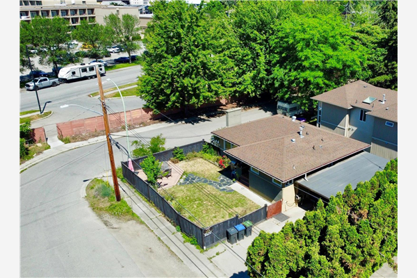 1244 Devonshire Avenue,, Kelowna