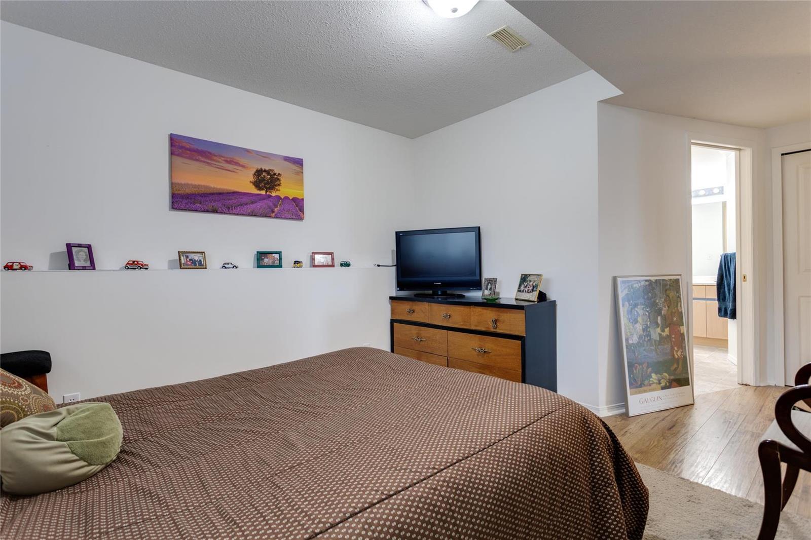 Listing 10266160 - Large Photo # 42