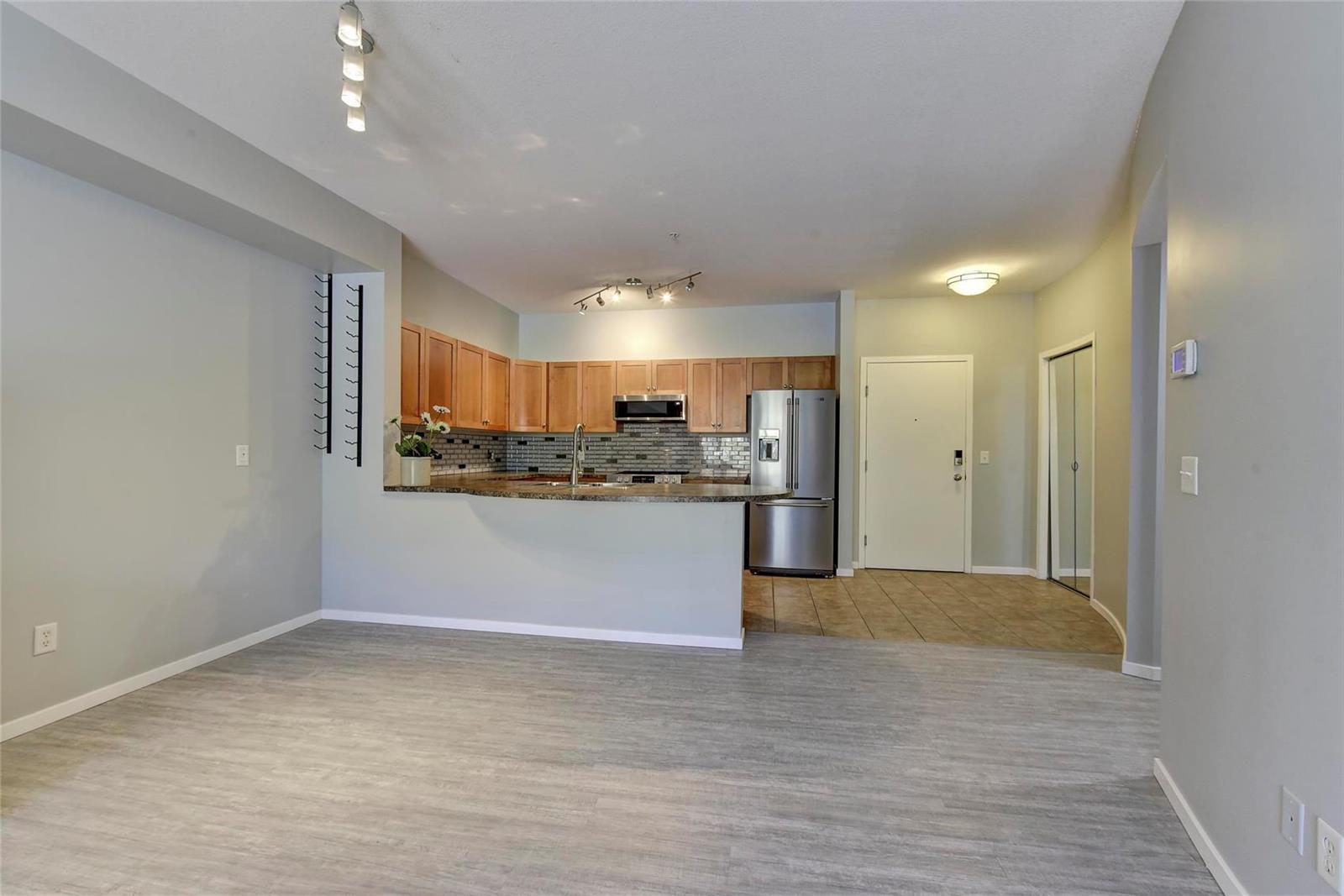 Listing 10266163 - Large Photo # 13