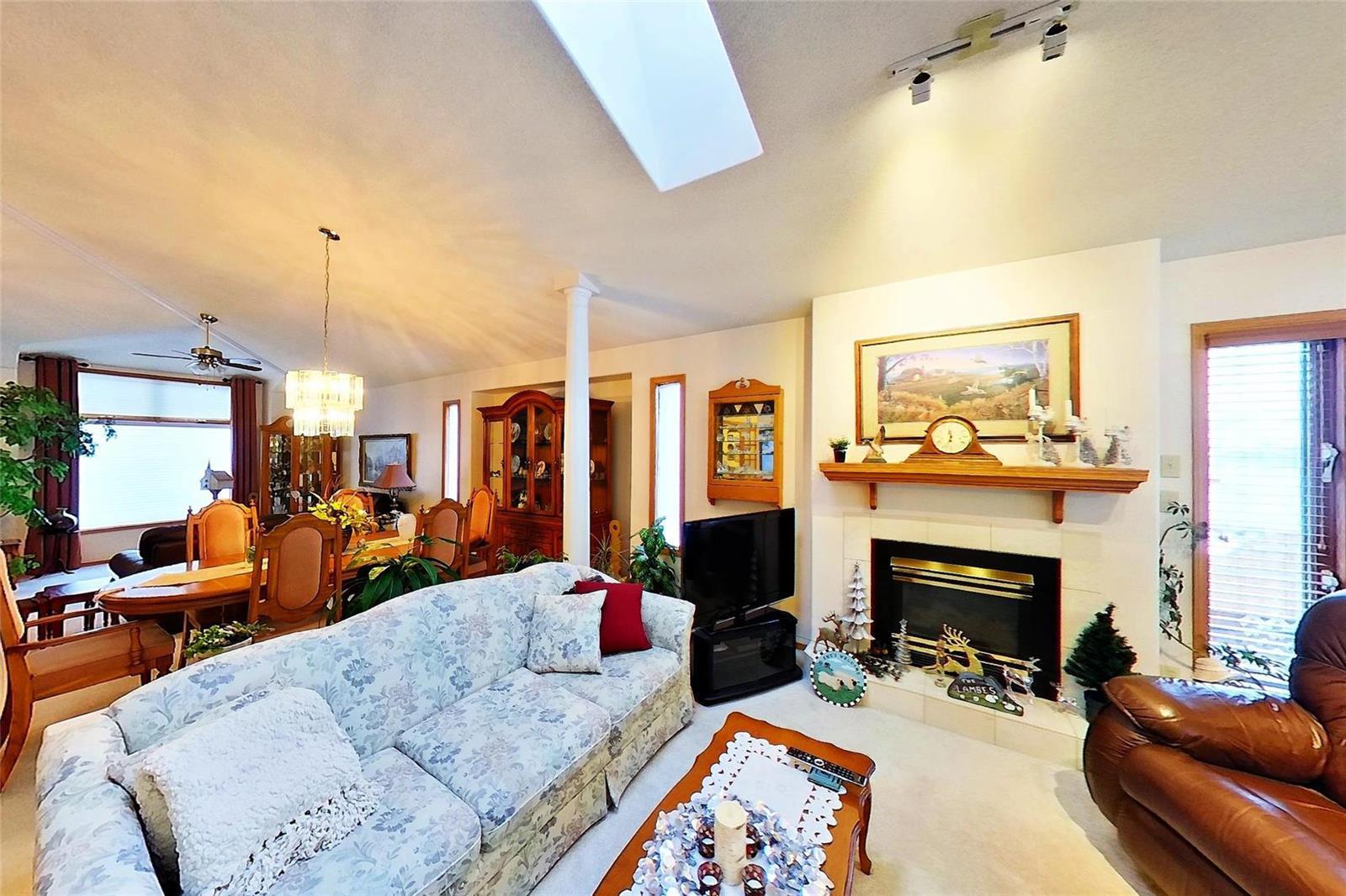 Listing 10266306 - Large Photo # 10